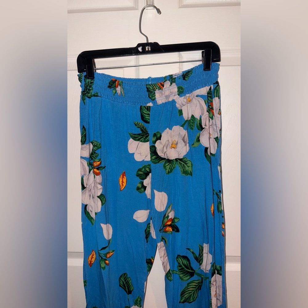 Soma Blue Floral Pajama Set Cami M Pants S Soft Cozy Lounge Sleepwear Womens - Picture 8 of 12